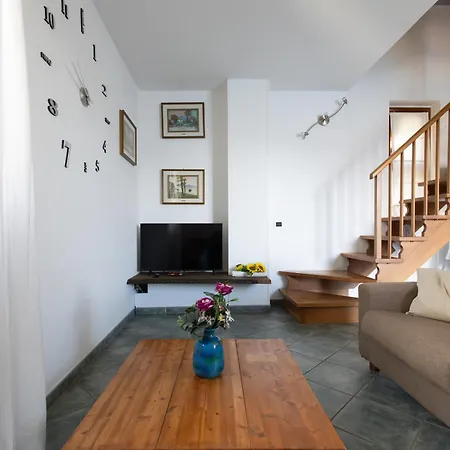 Como Lake Panorama Duplex بيلانو