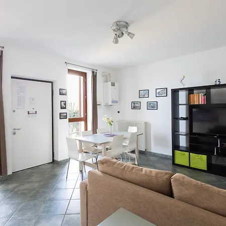 Como Lake Panorama Duplex شقة *